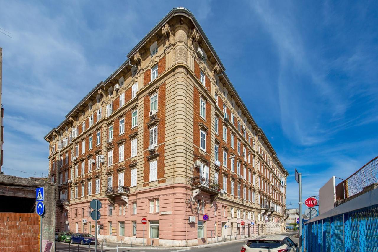 Apartment Vintasio Rijeka Luaran gambar